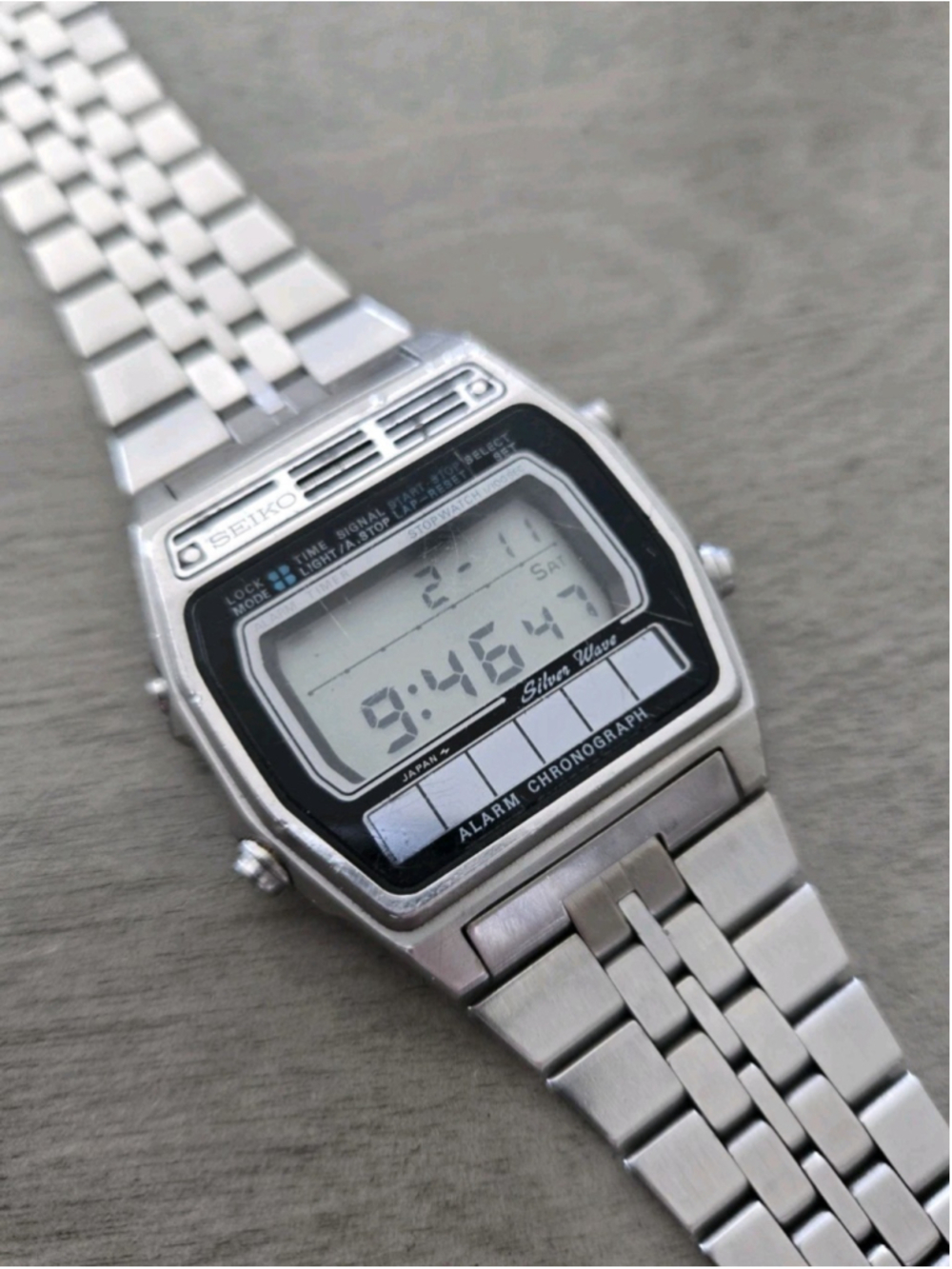 Rare Vintage Seiko A258-5000 Men’s Digital LCD Solar Watch SilverWave Retro!!!